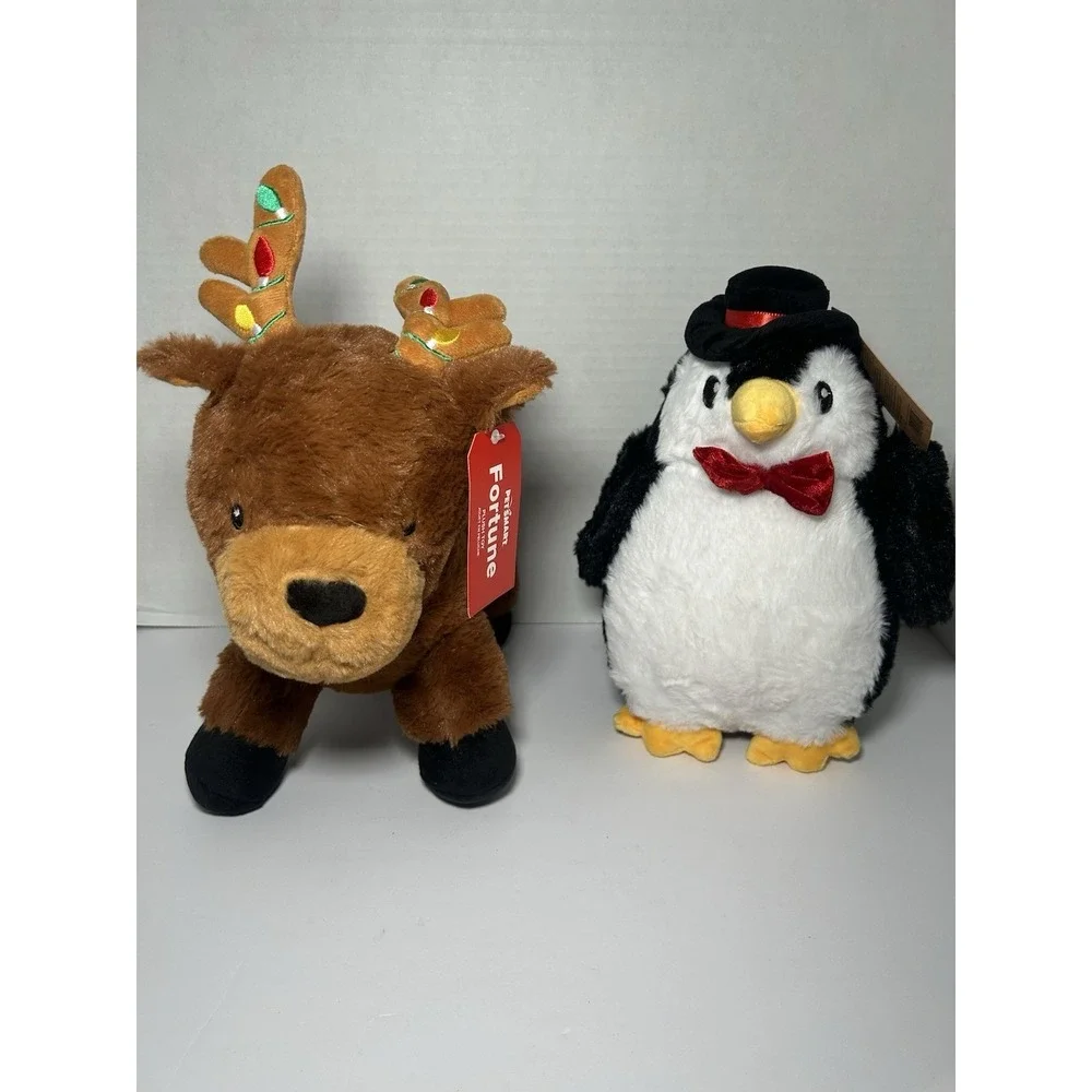 NEW PetSmart Fortune the Christmas Reindeer Dog Toy Stuffed Plush‎